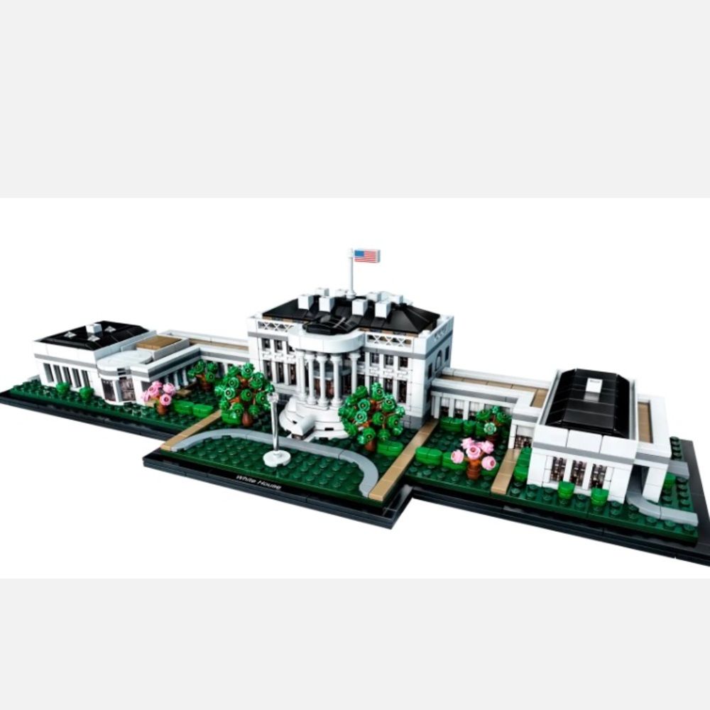 The White Housete house Lego retired product